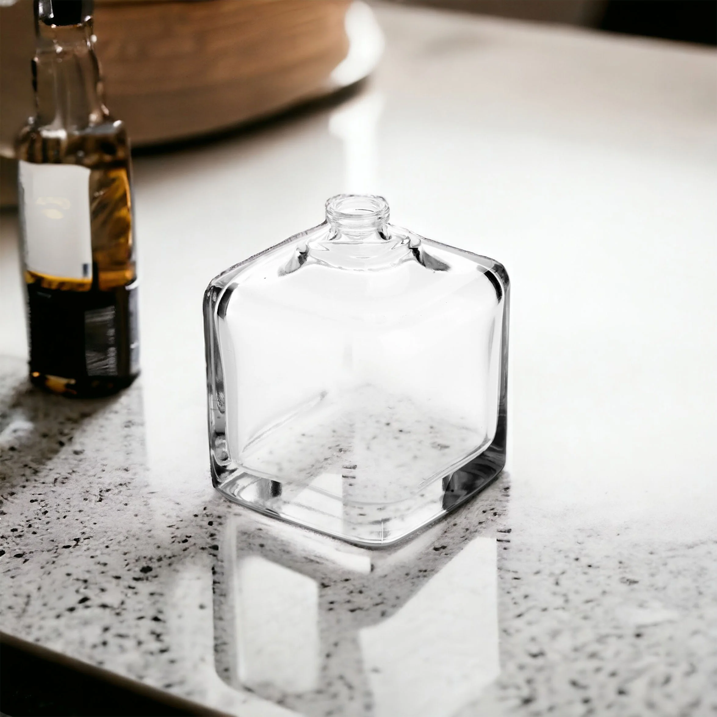 Lura Perfume Bottle view 2