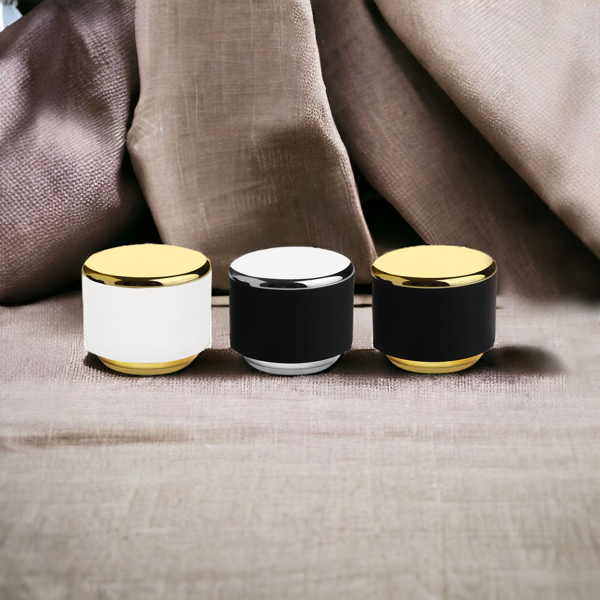 Sign Perfume Cap view 2