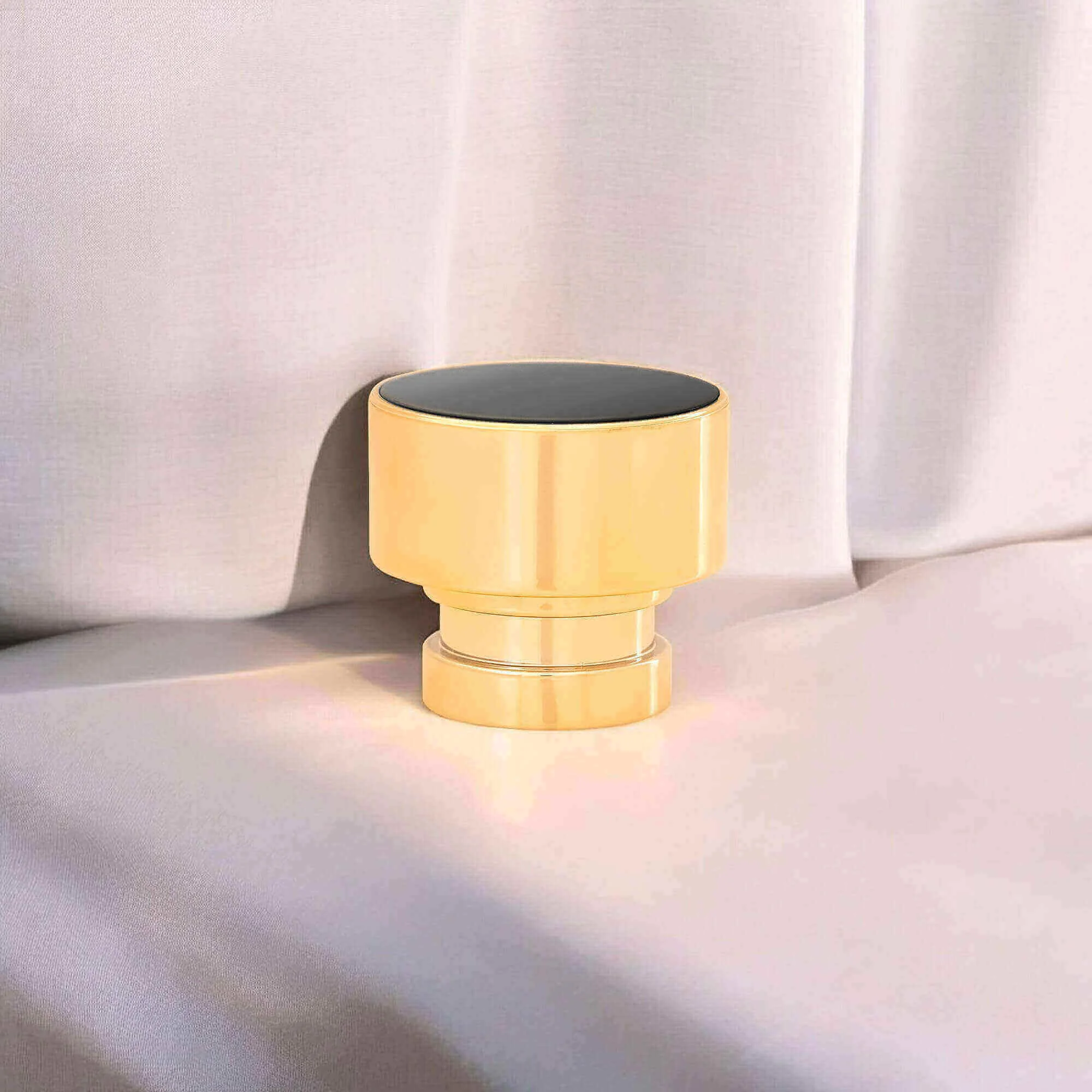 Coin Perfume Cap view 2