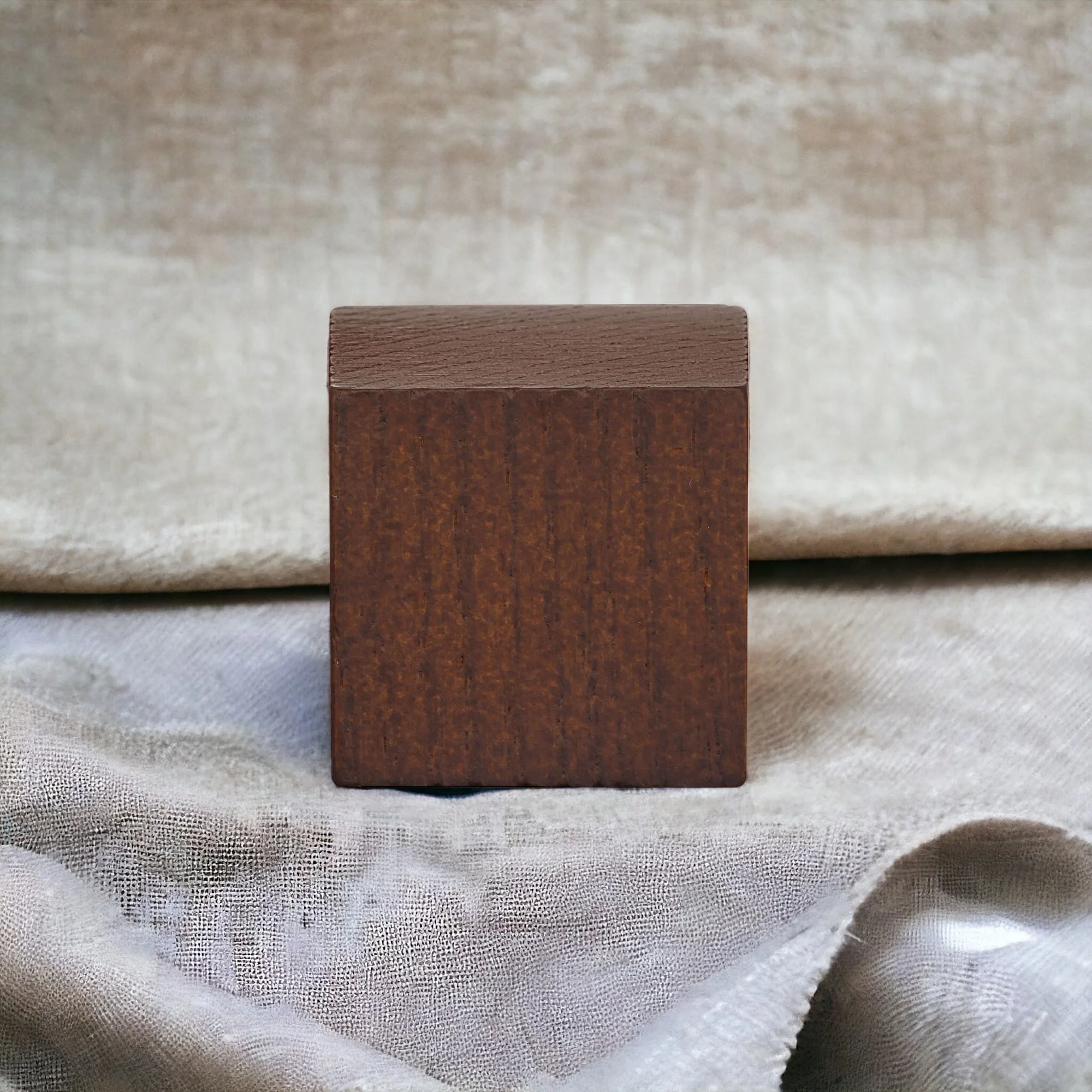 Wood Back Perfume Cap view 2
