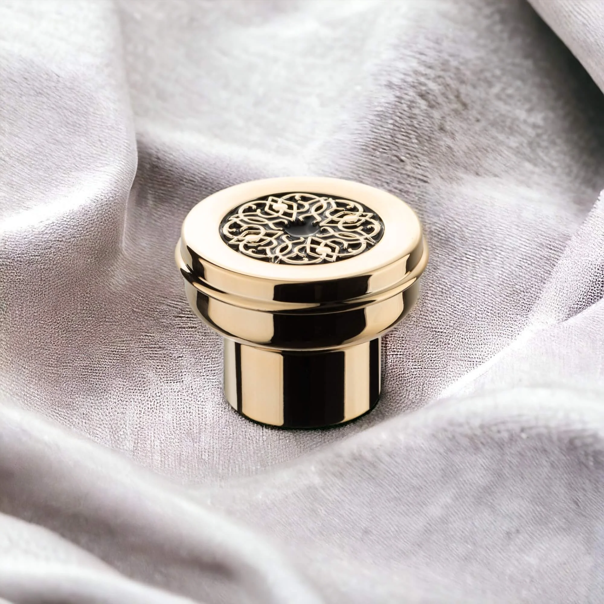 Sultan Perfume Cap view 2