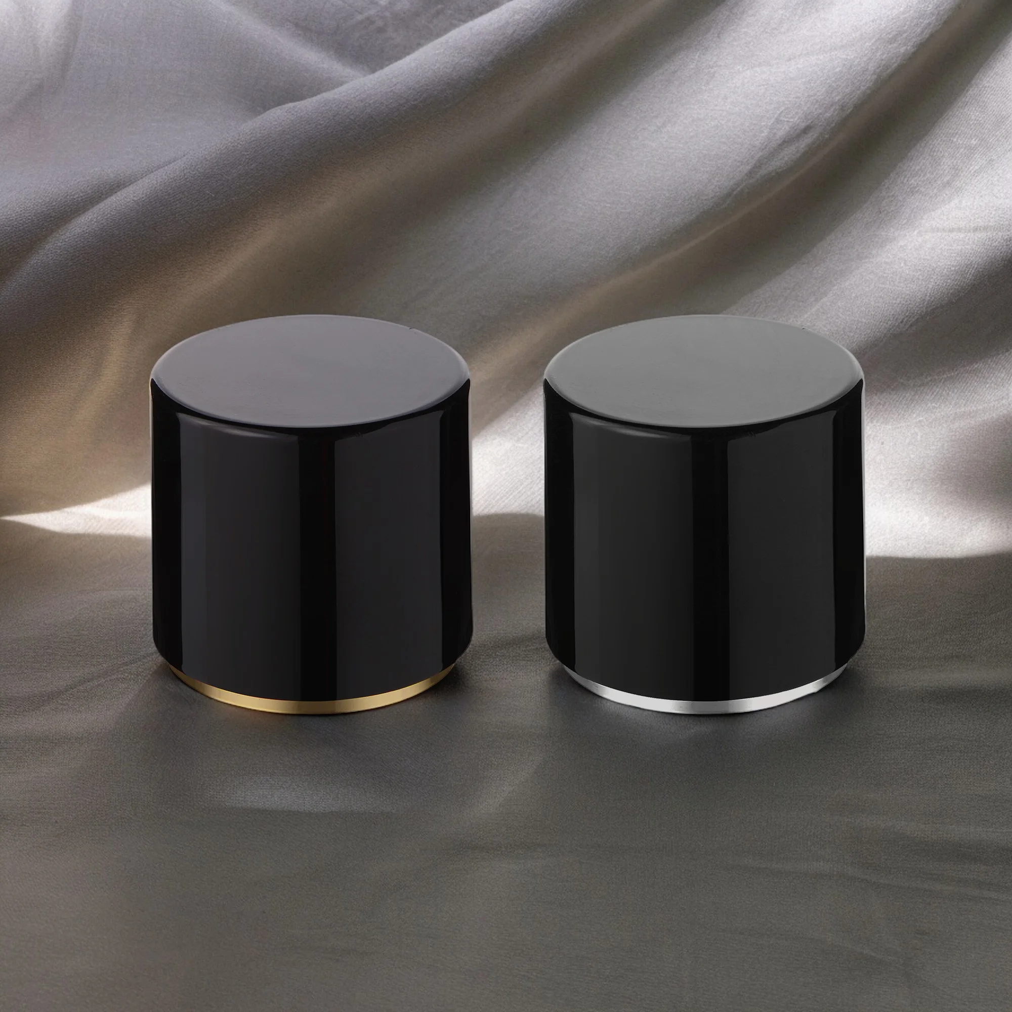 Black Magnet Perfume Cap view 2