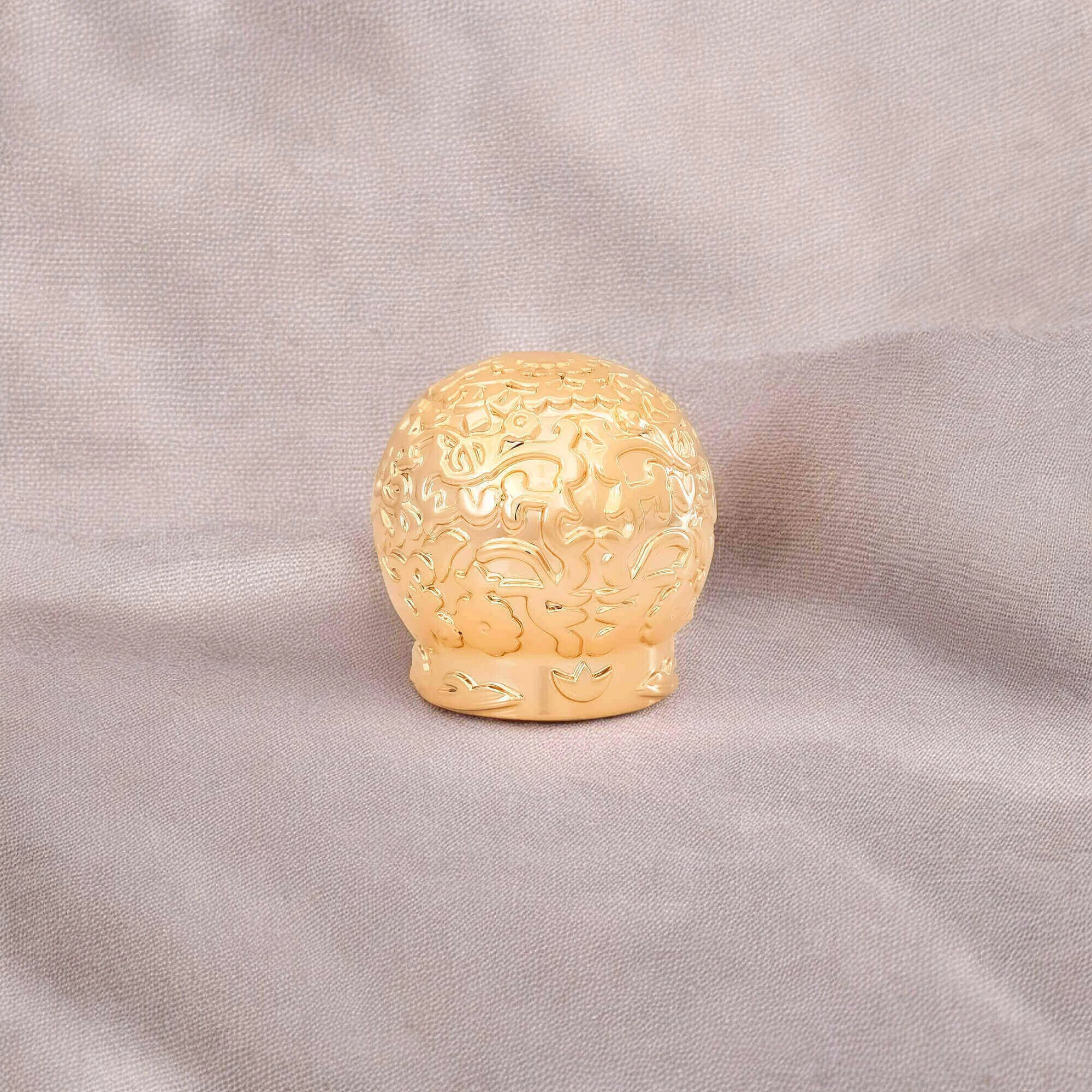 Figure Perfume Cap view 2